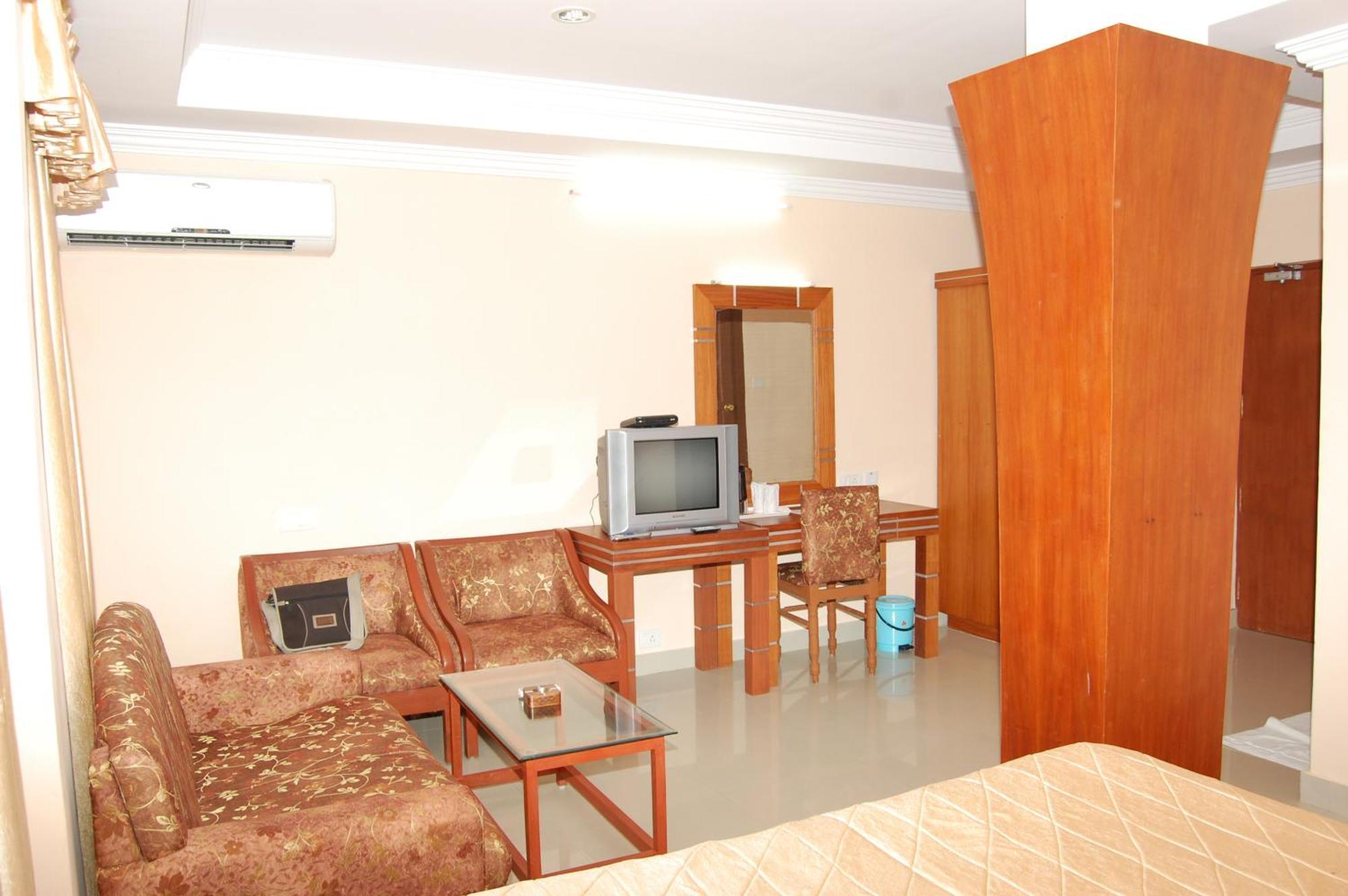 Hotel Kpm Regency Palakkad Habitación foto